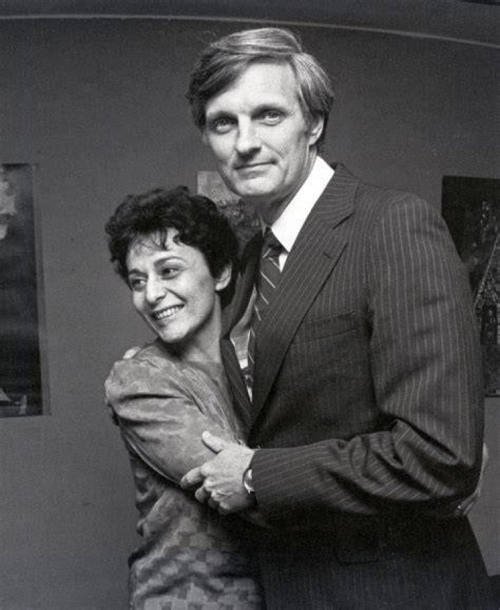 Arlene and Alan Alda during the U.S. Open on September 8, 1990, in Queens, New York | Source: Getty Images